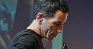 Mixing & Mastering Engineers, Producers & Songwriters who worked with  Vandalorum