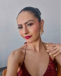 Esmeralda Villaseñor (@villasenoresme_) • Instagram photos and videos