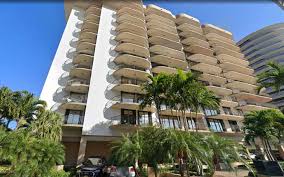 The champlain towers south condo at 8777 collins ave. Vzyi1qo 3umqpm