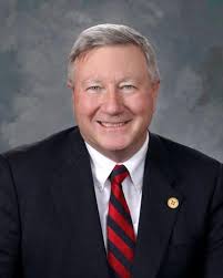 Three candidates square off for the Republican nomination in Senate  District 27