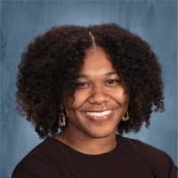 Sarah Buoy's Instagram, Twitter & Facebook