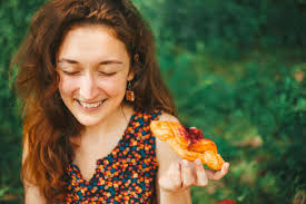 Mindful Eating: How to Do It, and Why You Should