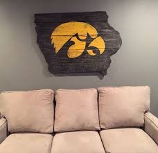 Simple Wooden Iowa Hawkeye Wall Decor Barn Wood Barn Wood Projects Home Crafts