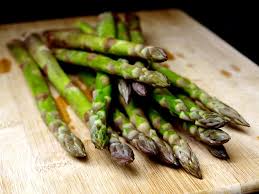 Comment Cuire Les Asperges Vertes Cookismo Recettes Saines Faciles Et Inventives Asperge Verte Recettes Saines Et Faciles Cuire Les Asperges