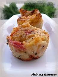 Muffins Aux Tomates A La Mozzarella Au Basilic Recette Recette Recettes De Cuisine Recette Muffin