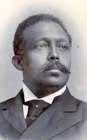 Antonio Robles's Instagram, Twitter & Facebook