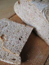 Però senza pane che vita triste sarebbe e se si tratta di pane fatto in casa, ancora meglio!. Pane Casereccio Di Gabriele Bonci Con Pasta Madre