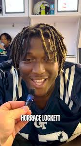 Aaron Peek's Instagram, Twitter & Facebook