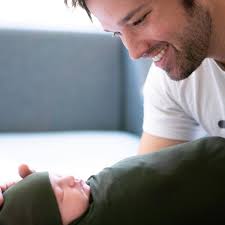 Rapid-fire life update! 1. We're having a baby! 👶 2. It's a boy! 👦 3.  He's here! 🐣 Lincoln William Kress popped by last week but it's been too  much fun around