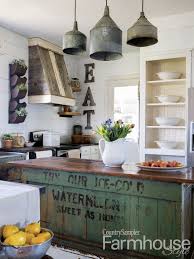 Resa Barlett Thefarmhouse31 Is Constantly Changing The Decor In Her 118 Year Old Home Farm Kitchen Decor Rustic Farmhouse Kitchen Farmhouse Kitchen Design