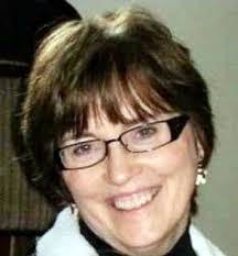 Kari Langan's Instagram, Twitter & Facebook