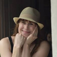 Kate Field's Instagram, Twitter & Facebook