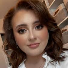 Ashley Heil (@AshleyLynnHeil)