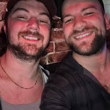 Is anyone besides me continuously getting a weak ATT cell phone signal?