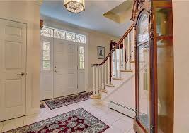 30 Hill Dr, East Greenwich, RI 02818