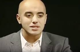 Notorious career thief escapes from Paris prison by helicopter