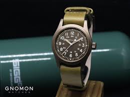 The new khaki field mechanical is a faithful recreation of its original 1960s forebear and is true to hamilton's military heritage. Khaki Field Mechanical Handwinding Earth Brown 38 Leather Ref H6944 Gnomon Watches