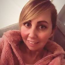 Lesley Rooney (lezils)