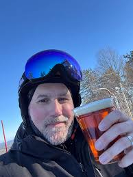 Bluebird day at Pats Peak with new beer hut