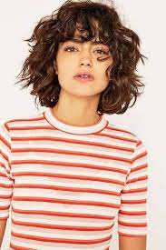 Gewelltes Pony Lockige Frisuren Bob Haare Bob Frisur