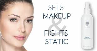 Moroccanoil Treatment Mist is the newest way to shine. ✨ The iconic formula  that you know and love is now available in a light-as-air, dry oil spray,  allowing easy, hands-free application and