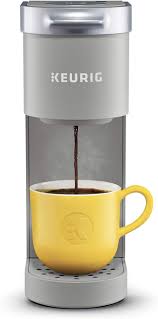 Amazon Com Keurig K Mini Coffee Maker Single Serve K Cup Pod Coffee Brewer 6 To 12 Oz Brew Sizes Black Kitchen In 2020 Pod Coffee Makers Best Coffee Maker Keurig