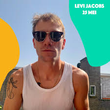 Verhalen beginnen bij Levi met een beeld dat zich opdringt en niet meer  loslaat. In die verhalen gaat het weekend traag voorbij, kijken mensen naar  de hemel 'in de hoop een flits