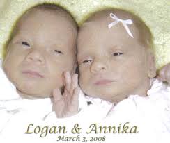 632 F. Logan & Annika 3 Weeks old