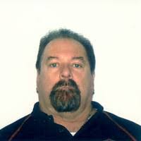 Steven Bowker's Instagram, Twitter & Facebook