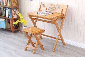 Seperti furniture dari kayu, rotan, triplek, besi, alumunium, batu dan masih manyak lagi ,,,,,kebetulan sekarang yang saya kerjakan adalah menyulap meja dari tripleks tebal dengan lapisan putih atau melaminto untuk diberi sentuhan warna gold.baik akan saya sampaikan dengan bahasa sederhana agar mudah di pahami bagi pemula. Cara Mudah Membuat Sendiri Meja Lipat Untuk Anak Sampai Finishingnya