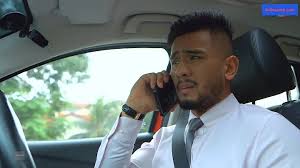 And he's shocked by what he finds. Semusim Rindu Episod 9