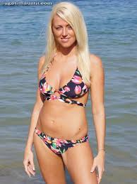 See her having a cream pie! Next Door Blonde Has Lots Of Fun Proposing Her Sweet Bags At The Public Beach Big Boobies Club