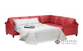 B580 True Sectional With Queen Leather Sleeper Sofa By Natuzzi Sectional Sleeper Sofa Queen Size Sleeper Sofa Sleeper Sofa