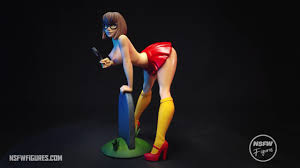 Velma Dinkley - scooby doo resin figure