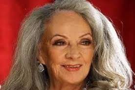 Hoy muere una mujer y nace una leyenda ., tú corazón navega y tu alma ahora. Upqv1ypsycxftm