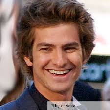 Synchronsprecher von Andrew Garfield buchen
