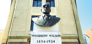 It will be our wish and purpose that the processes of peace, when they are begun, shall be absolutely open and that they shall involve and permit henceforth no secret understandings of any kind. Regina BucÄƒtarul Si Ce Mai E Nou Prin Wilson Stadt Sinteza
