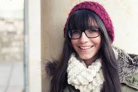 Frisuren Mittellang Stufig Mit Pony Und Brille Frisuren Mittellang Stufig Mit Pony Pony Stylen Frisuren Mittellang Pony Brille