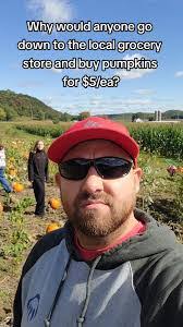 Dave Lore's Instagram, Twitter & Facebook