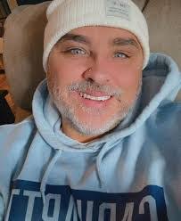 Ethan Owens's Instagram, Twitter & Facebook