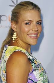 Nip slips, see through shirts, hot girls and thick girls all from tik tok. Molly Sims Shows Off Her Baby Bump In A Floral Maxi As She Attends The Inspiration Awards Daily Mail Online