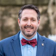 After an amazing 7 years at William & Mary, I am excited to share that I am  joining the University of Louisville Advancement team