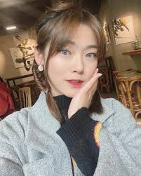 Ella Li (@leichiying) • Instagram photos and videos