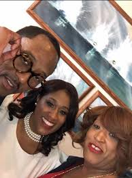 A football player's dreams to play in the nfl are halted when he is wrongly convicted and sent. Datei Brian Banks Tenisha Yancey And Sherry Gay Dagnogo Jpg Wikipedia