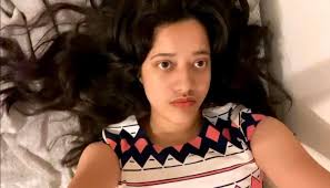 Please give me glow up tips!! Thank you 💕💕