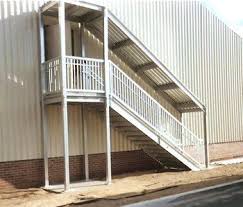 The prebuilt decks are available in sizes ranging from 4' x 4' to 8' x 10' and can be ordered in varying heights, with or without steps, as well as with or without handrails. Pin On Deb S Place Inside