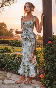 51 Wedding Guest Dresses for Spring You'll Totally Wear Again