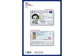 La carte d'identité française n'avait connu aucun changement technique depuis 25 ans. La Nouvelle Carte D Identite En Attente De Son Volet Numerique Les Echos