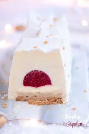 Buche Ispahan Framboise Rose Et Litchi Recette Dessert Noel Idee Dessert Noel Buche De Noel
