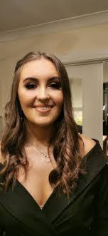 Dawn Hee's Instagram, Twitter & Facebook